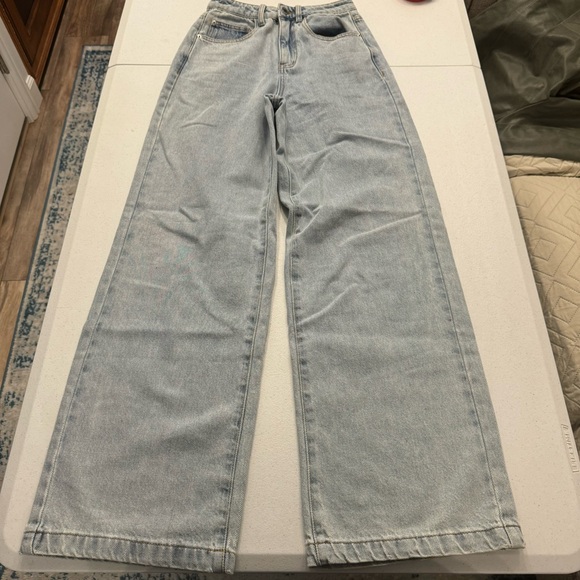 WeWoreWhat wide leg lightwash jeans - Picture 2 of 3